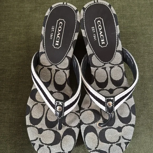 Coach Y2K Felicite Wedge Sandals Size 7.5 - Picture 11 of 13